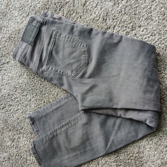 American Eagle distressed jeans - Picture 2 of 6